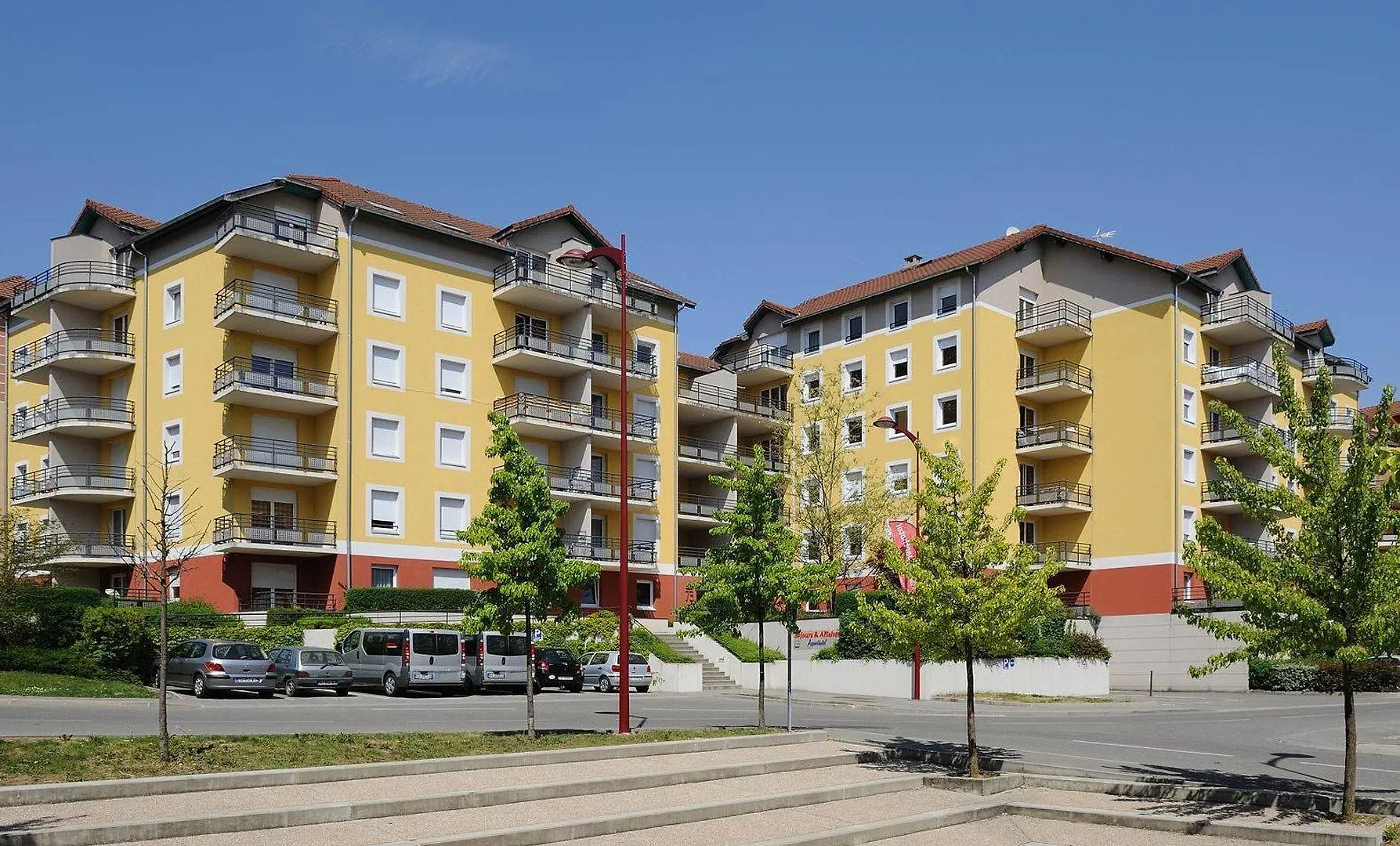 Aparthotel Sejours & Affaires Geneve Saint Genis