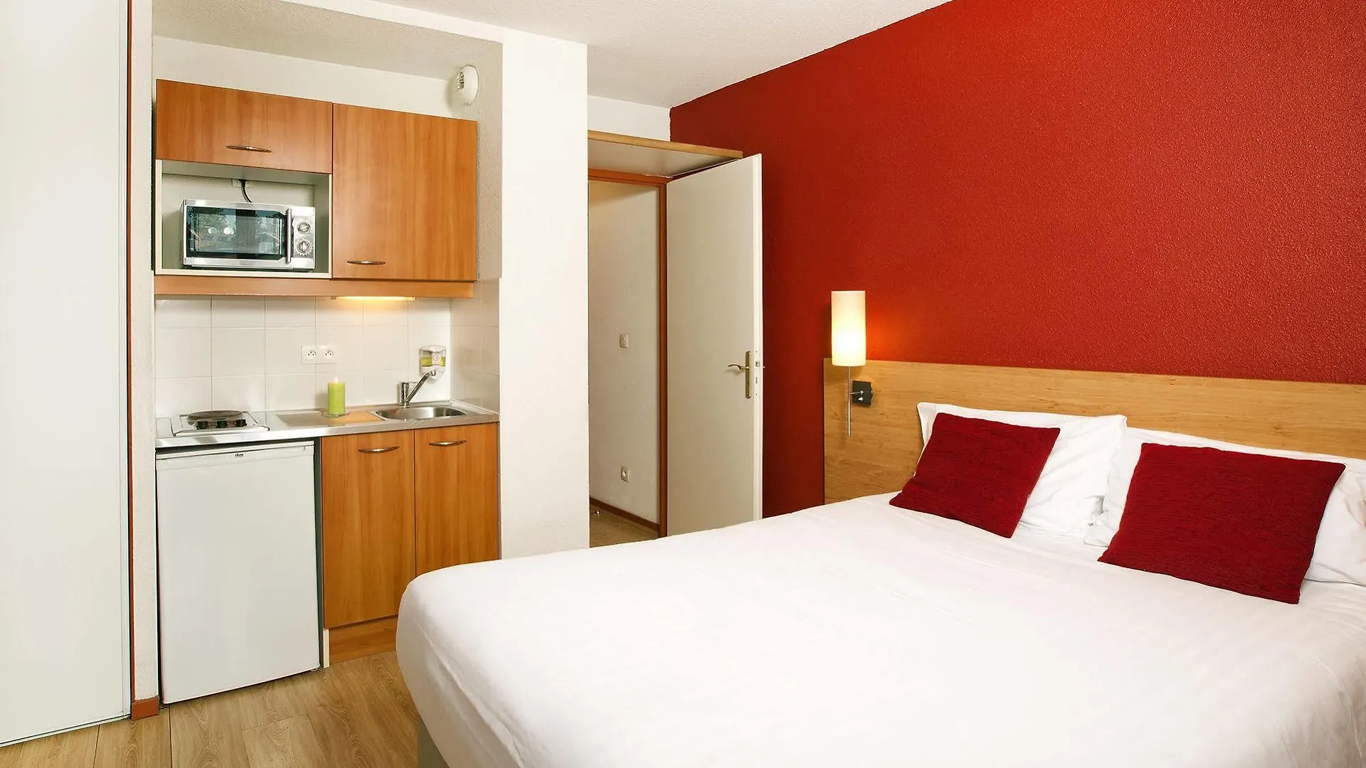 Aparthotel Sejours & Affaires Geneve Saint Genis